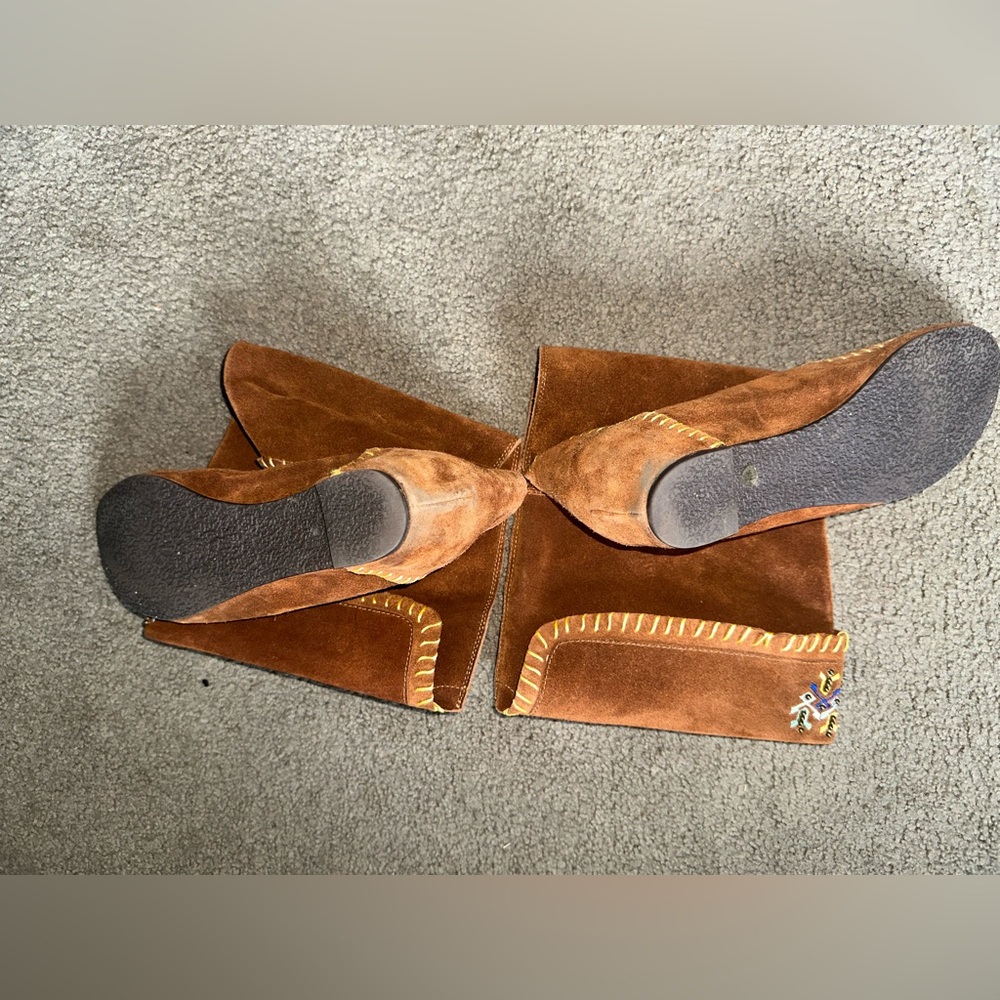 Vintage Aldo Southwestern Tall Moccasin Wedge Beaded shade/Leather Festival Boot - Picture 5 of 6